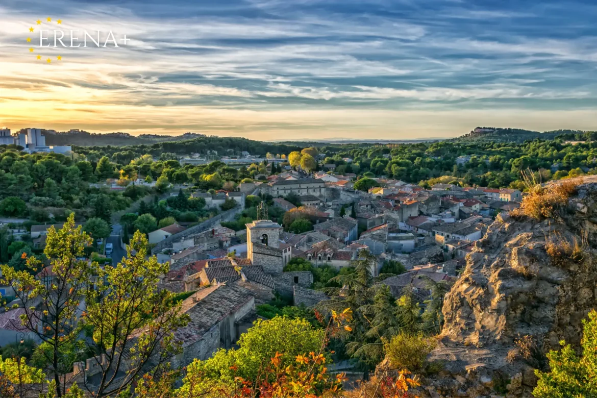 Provence. Tourist magnet, main cities and real estate markets